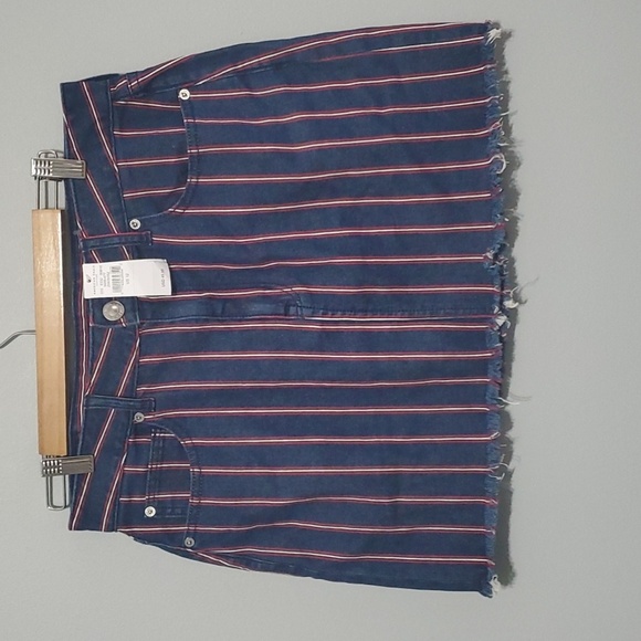 American Eagle Blue Denim Mini Skirt Sz 12 Nwt Red White Vertical Stripes USA - Picture 2 of 16